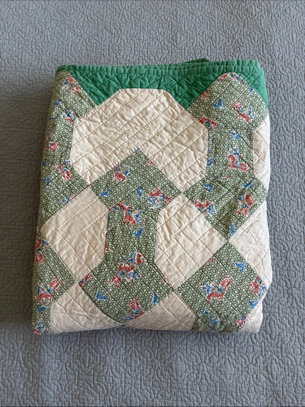 Antique Handmade Green Cream Bowtie Pattern Full Queen Quilt Blanket Bedroom